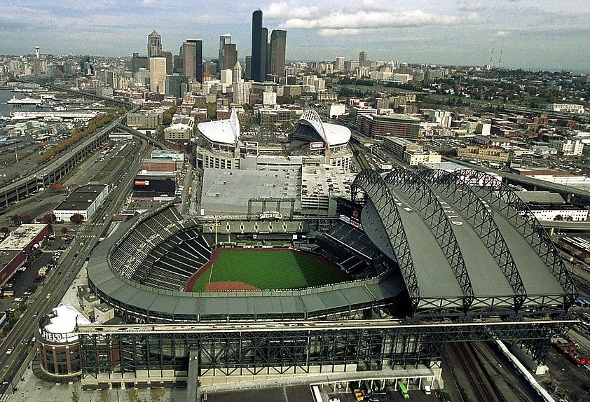 Retractable-roof ballpark puts Canadian firm at bat - The Globe